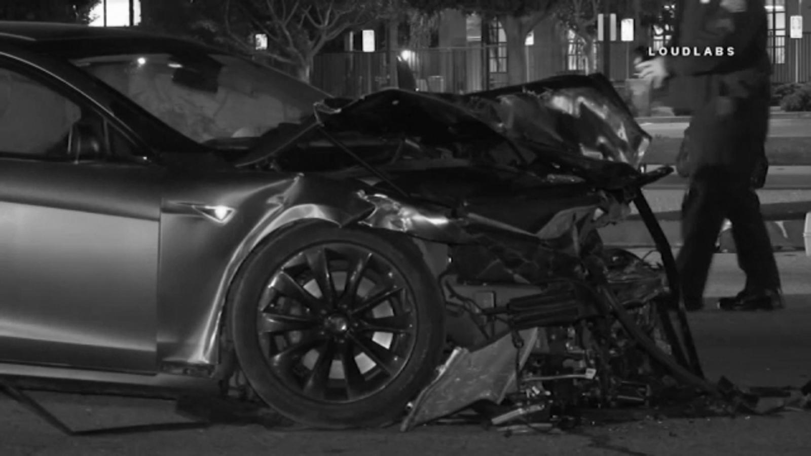 Driver of Tesla on autopilot should stand trial for crash that killed 2 in Gardena, decide rules
